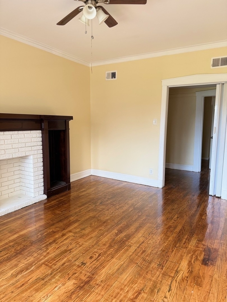 5703 S Emerald Avenue - Photo 3