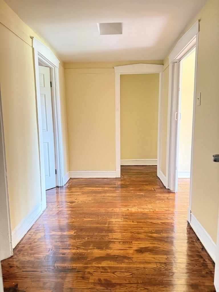 5703 S Emerald Avenue - Photo 1