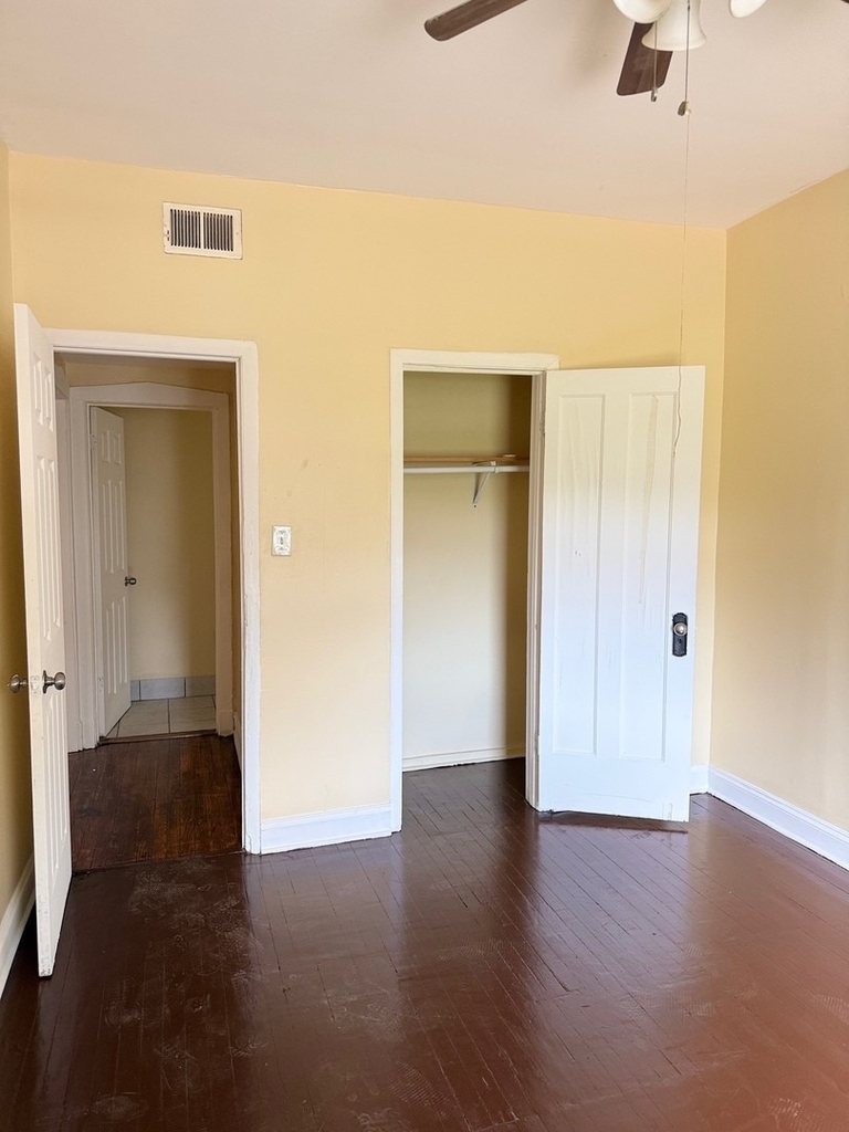 5703 S Emerald Avenue - Photo 12