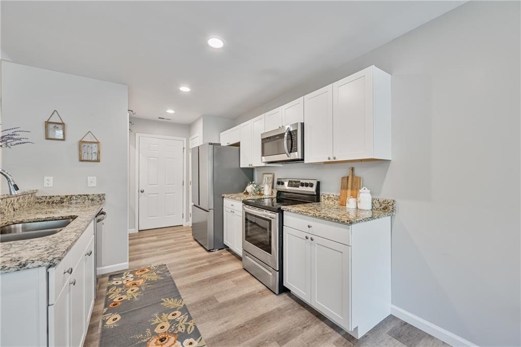 135 Tyrus Lane - Photo 8