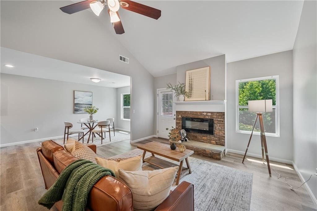 135 Tyrus Lane - Photo 3