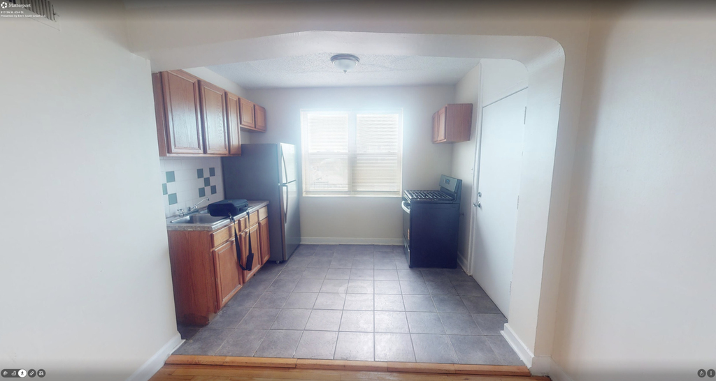 817 W 83rd Street - Photo 3