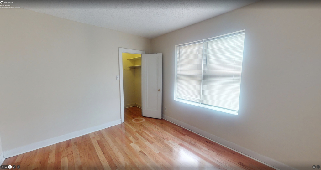 817 W 83rd Street - Photo 2