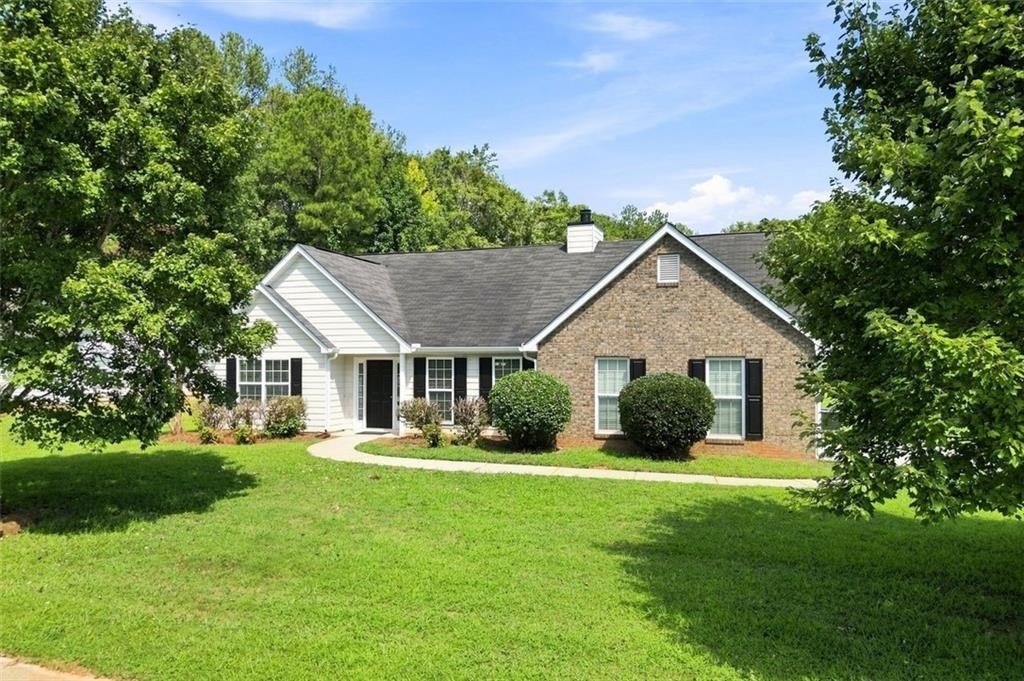 465 Camella Circle - Photo 0