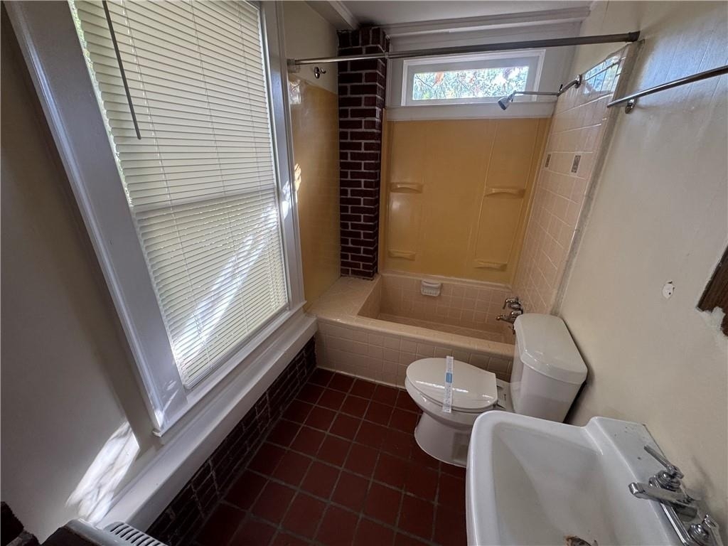 1292 Oxford Road Ne - Photo 15