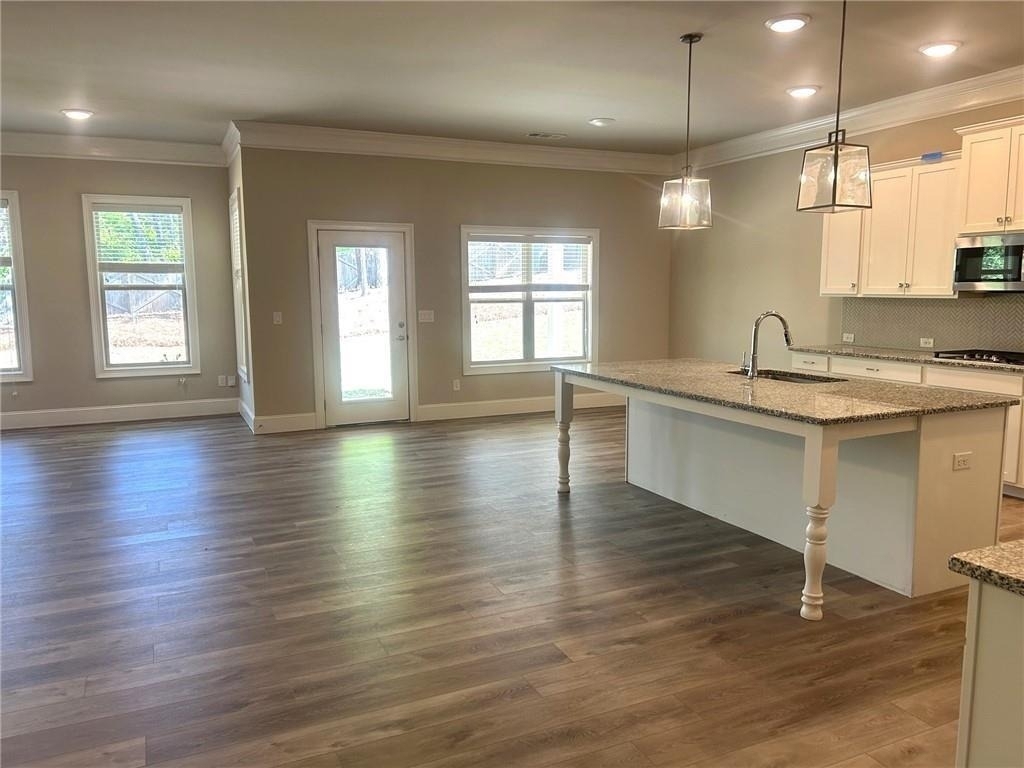 4070 Mayhill Circle - Photo 7