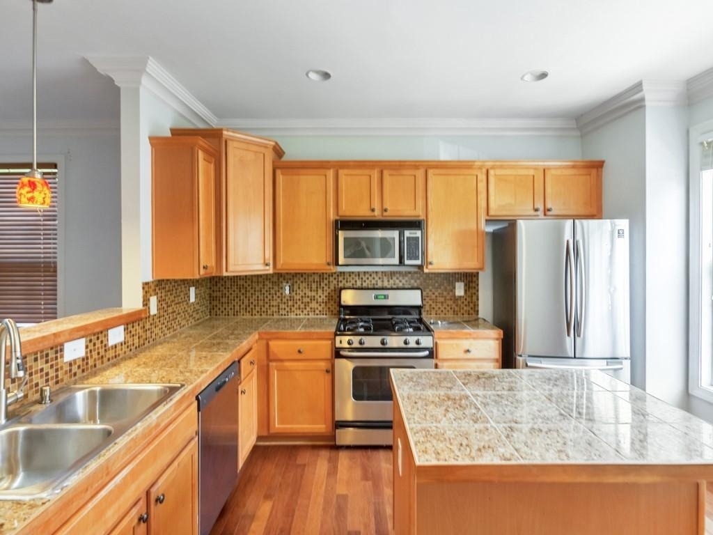 3214 Greenwood Oak Drive - Photo 2