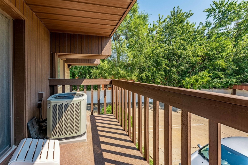 884 N Prairie Avenue - Photo 15