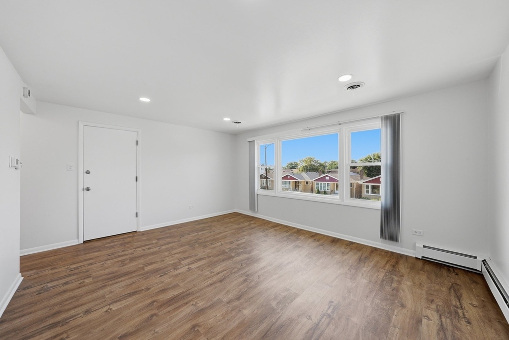 4510 W 55th Street - Photo 2