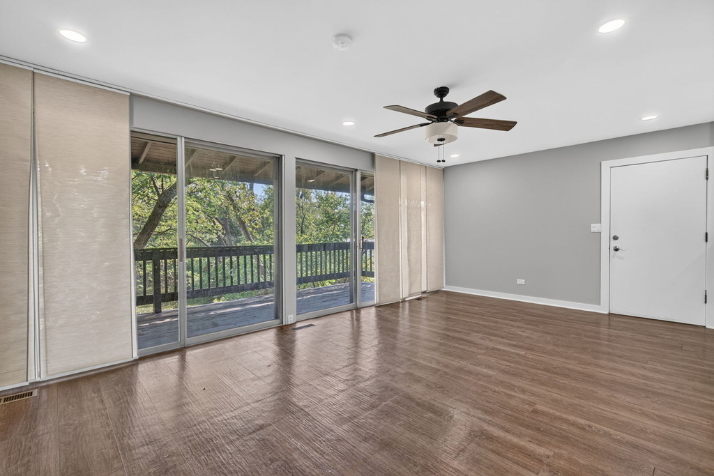 5518 E Lake Drive - Photo 4