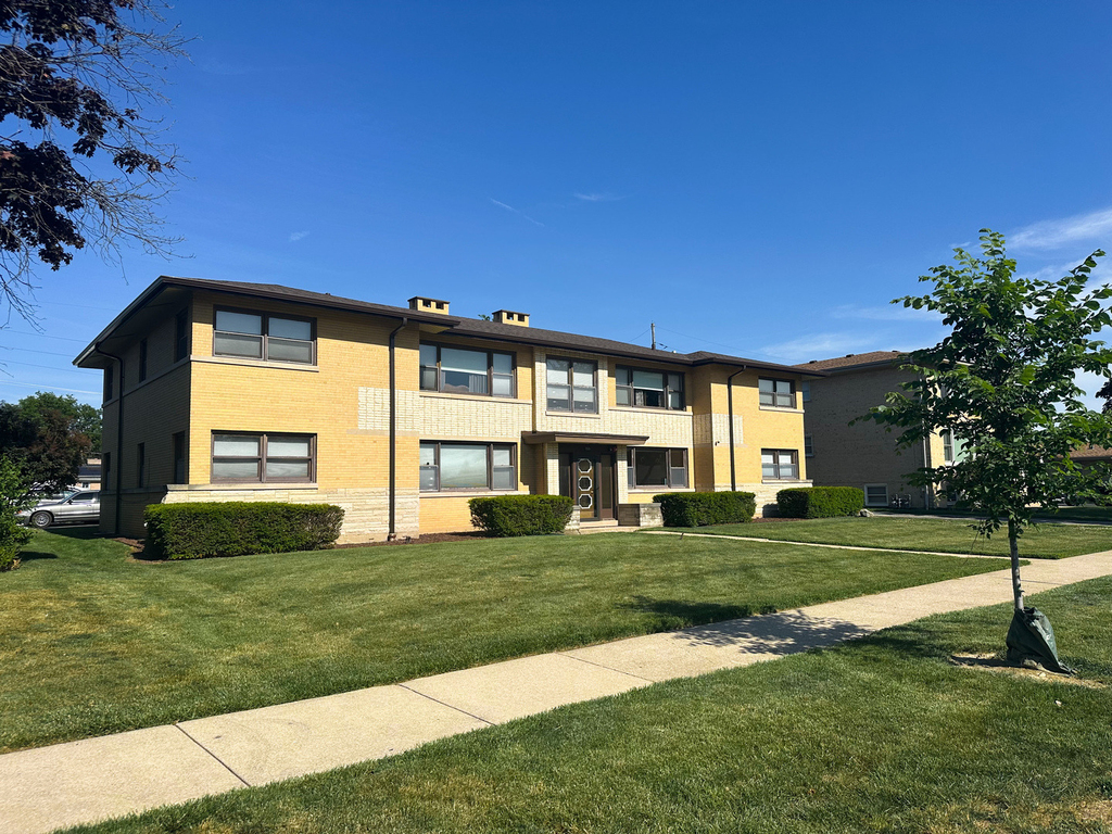 1531 Balmoral Avenue - Photo 0