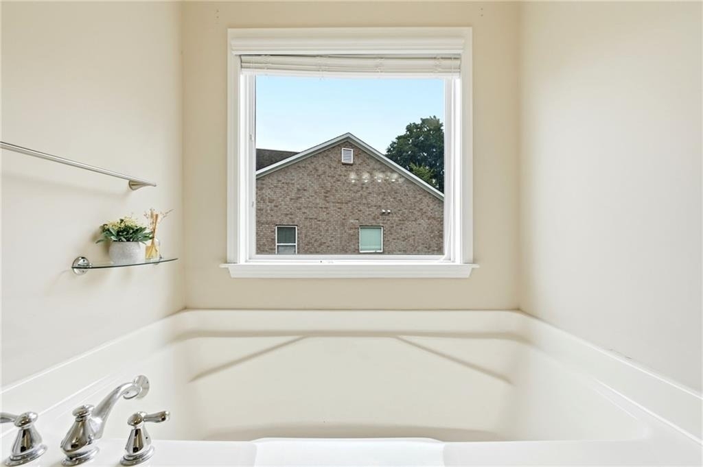 2196 Kingswood Drive - Photo 29