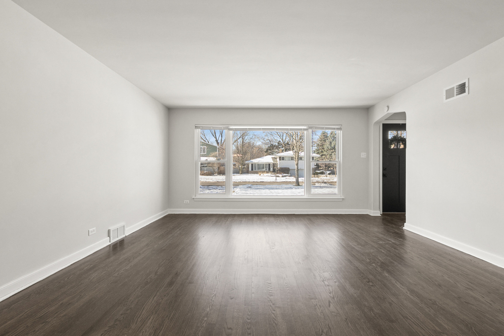 141 N Peck Avenue - Photo 2