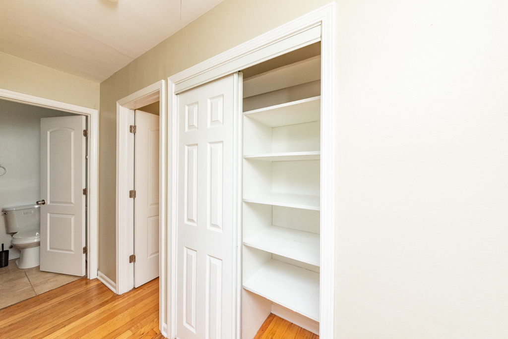 233 Custer Avenue - Photo 10
