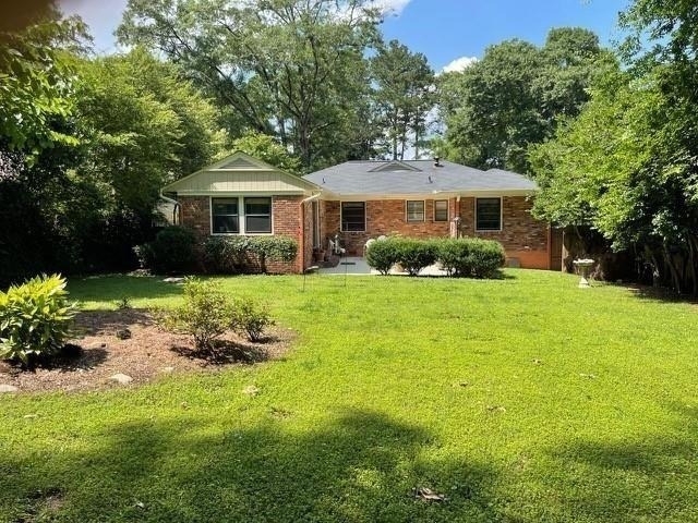571 Wimbledon Road Ne - Photo 2