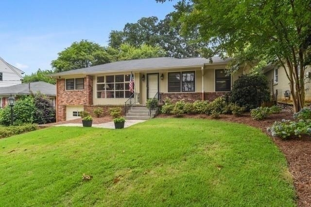 571 Wimbledon Road Ne - Photo 0