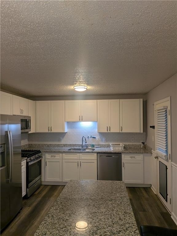 205 Shefield Place - Photo 3