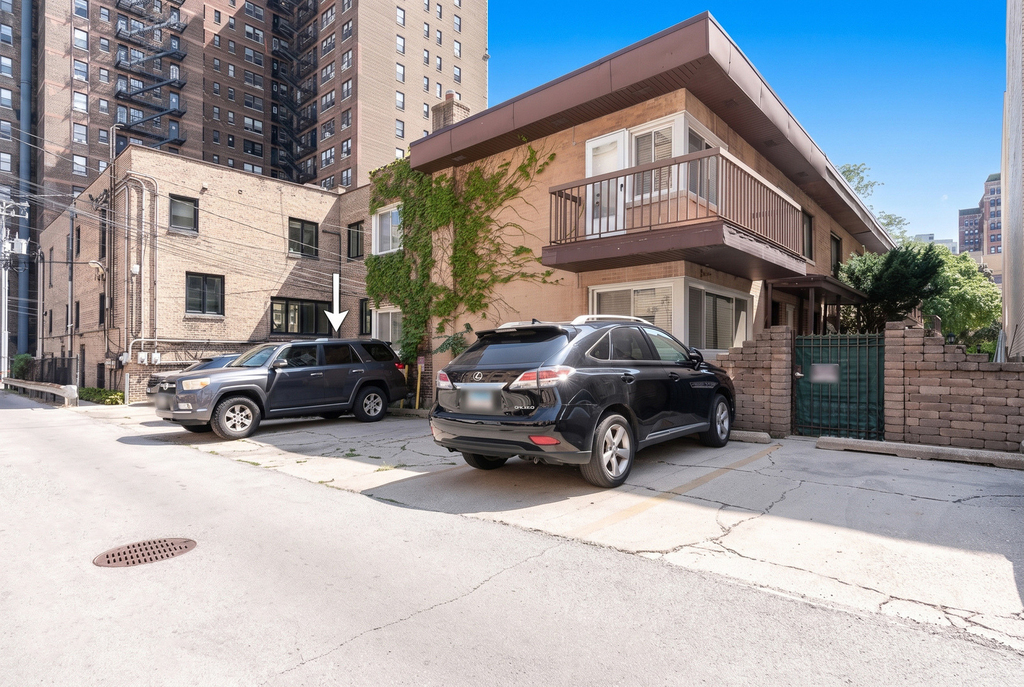428 W Wellington Avenue - Photo 23