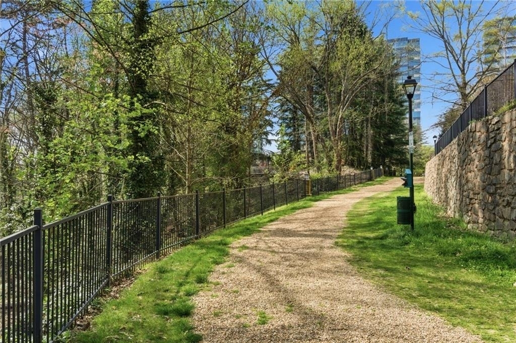 10 Perimeter Summit Boulevard Ne - Photo 25