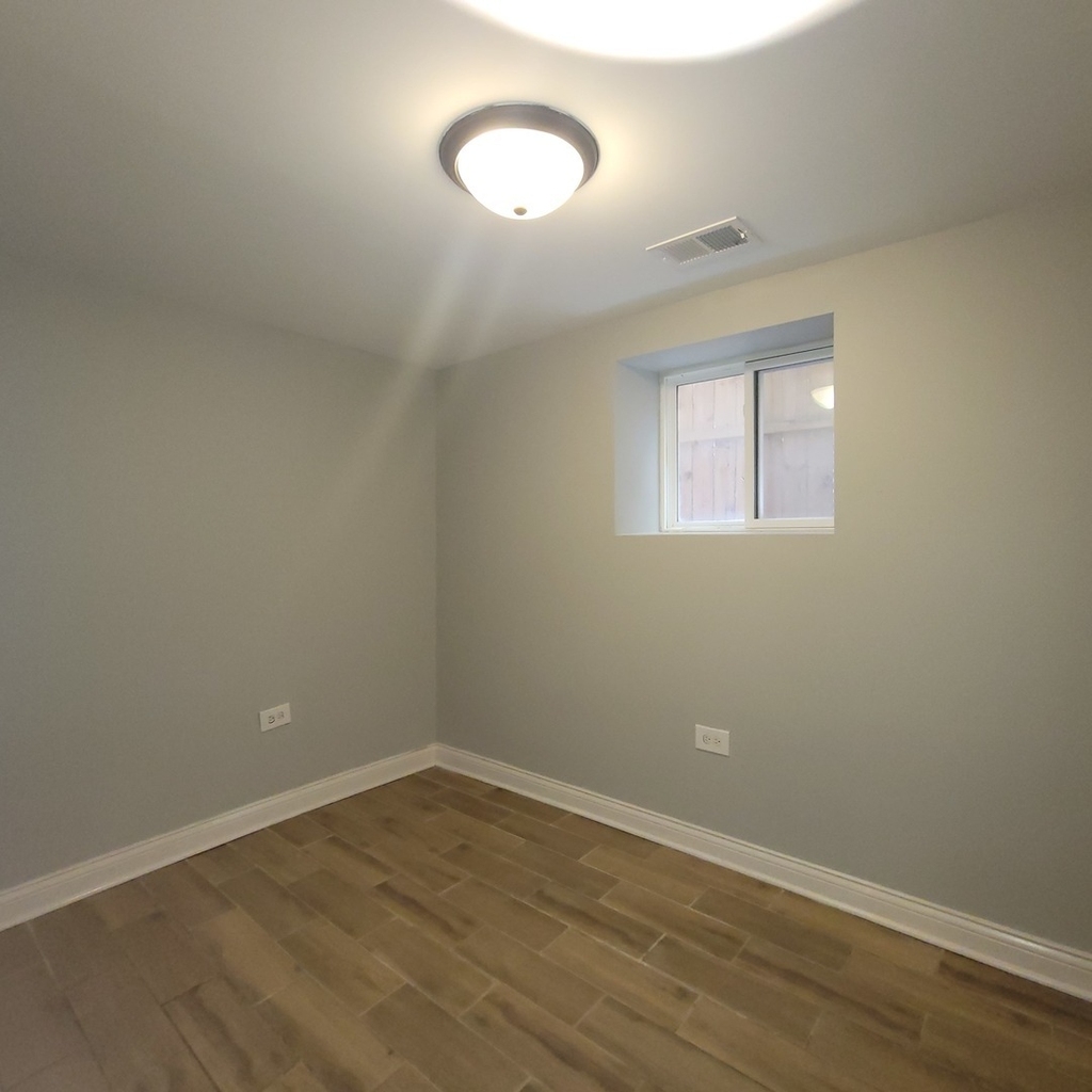 1916 S Harding Avenue - Photo 4