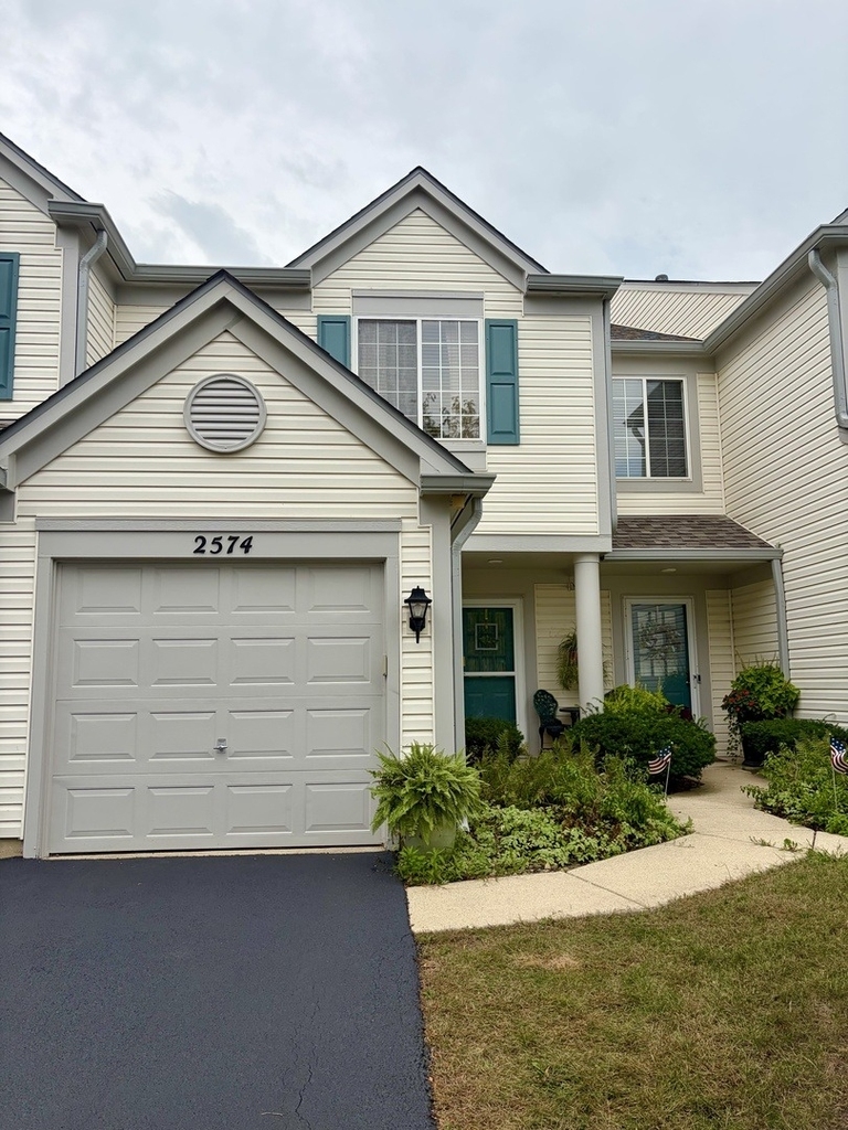 2574 Arcadia Circle - Photo 0