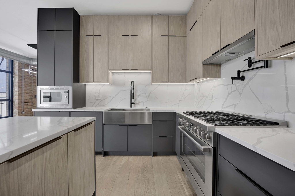 23 N Green Street - Photo 3