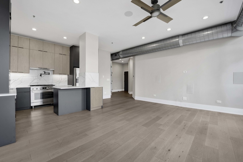 23 N Green Street - Photo 8