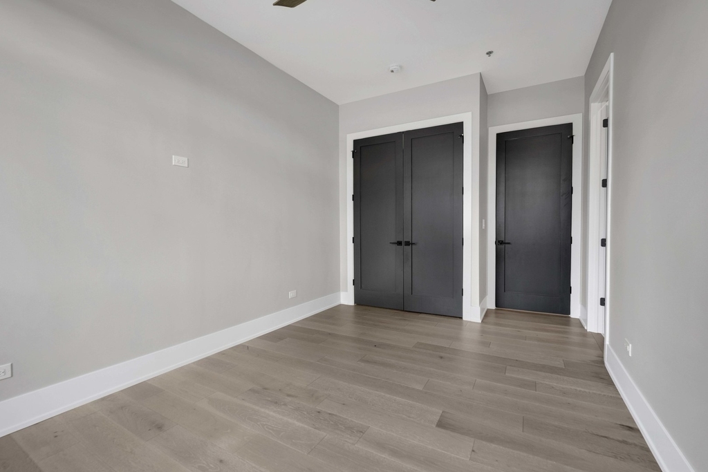 23 N Green Street - Photo 15
