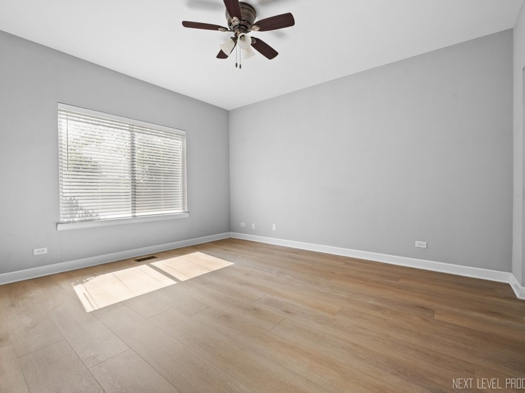 819 Asbury Drive - Photo 12