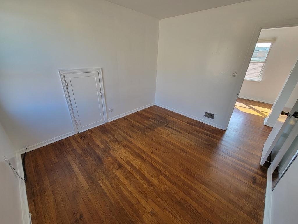 4048 N Marmora Avenue - Photo 17