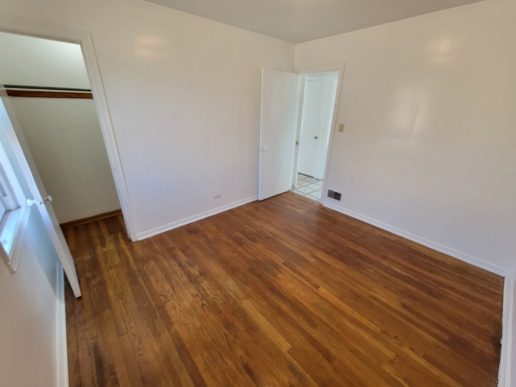 4048 N Marmora Avenue - Photo 14
