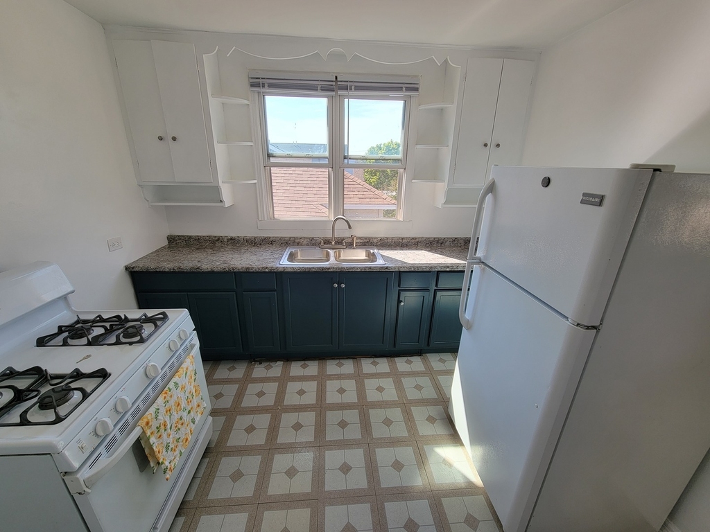 4048 N Marmora Avenue - Photo 10