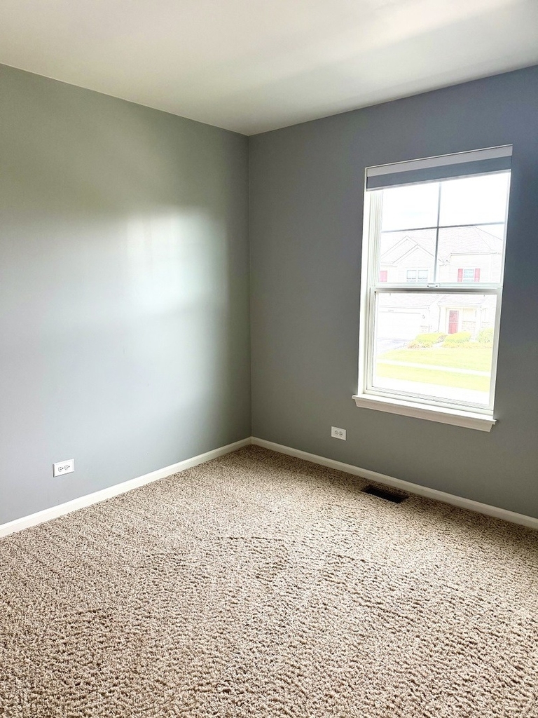 1282 Newport Circle - Photo 14