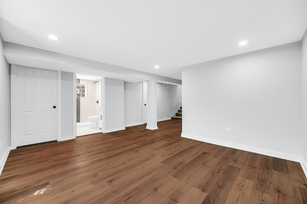 15041 Irving Avenue - Photo 9
