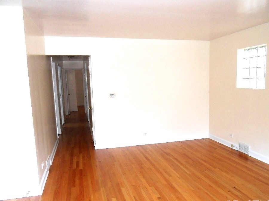 5534 N Campbell Avenue - Photo 2