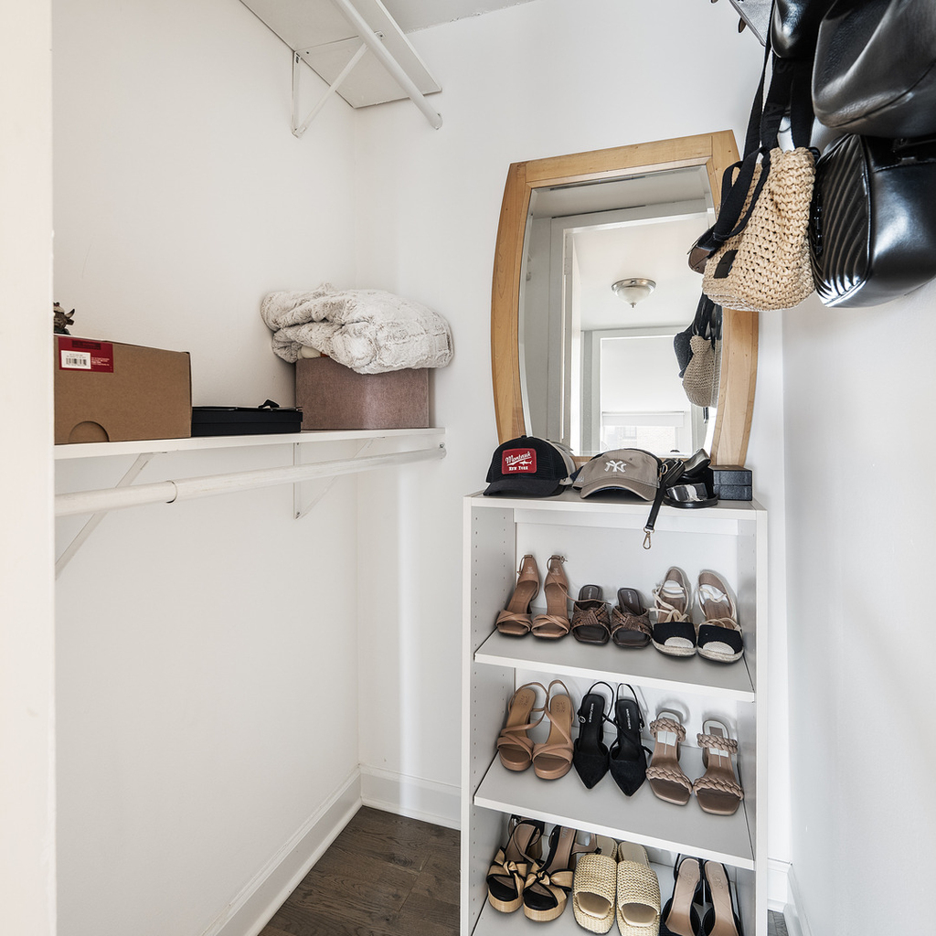 2626 N Lakeview Avenue - Photo 13