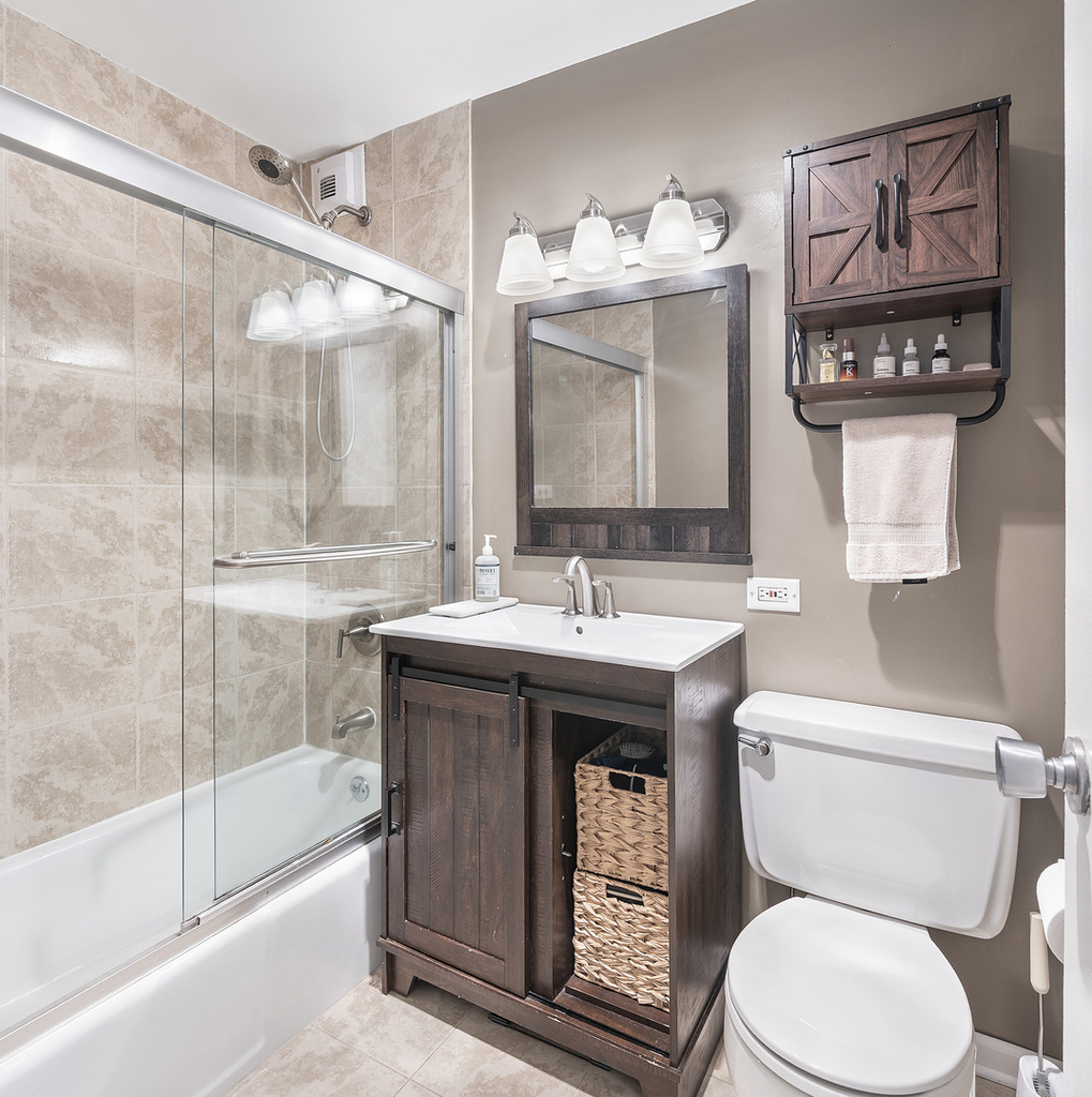 2626 N Lakeview Avenue - Photo 12