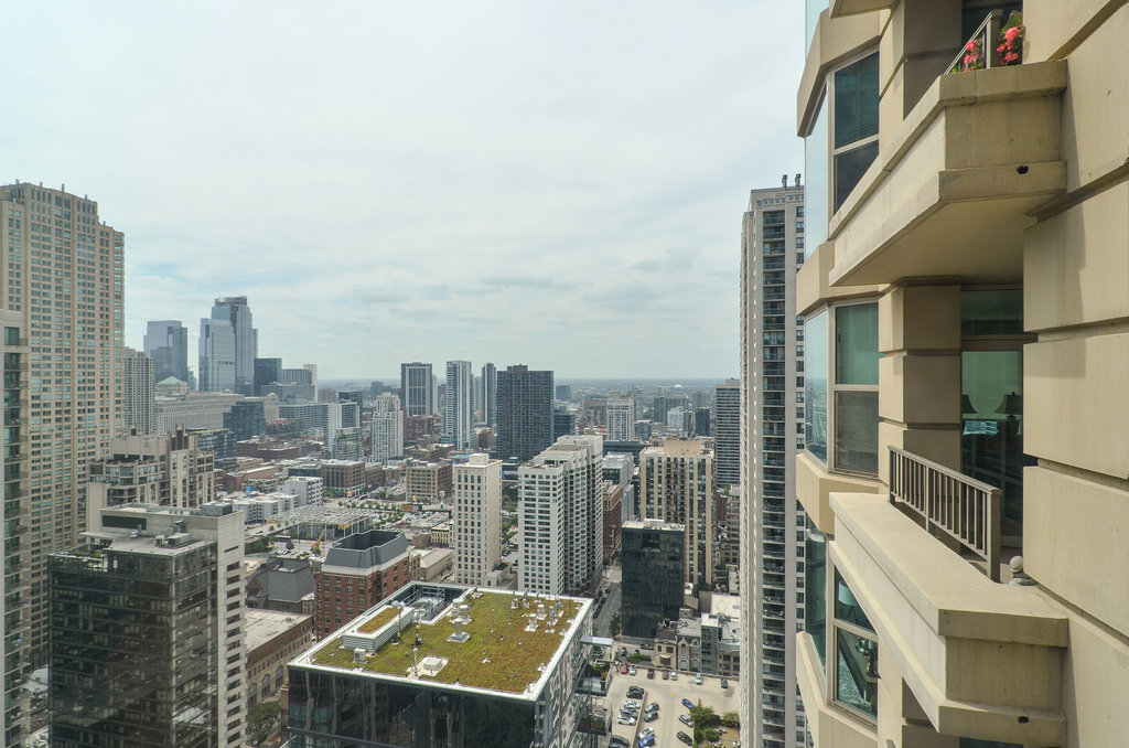 25 E Superior Street - Photo 29