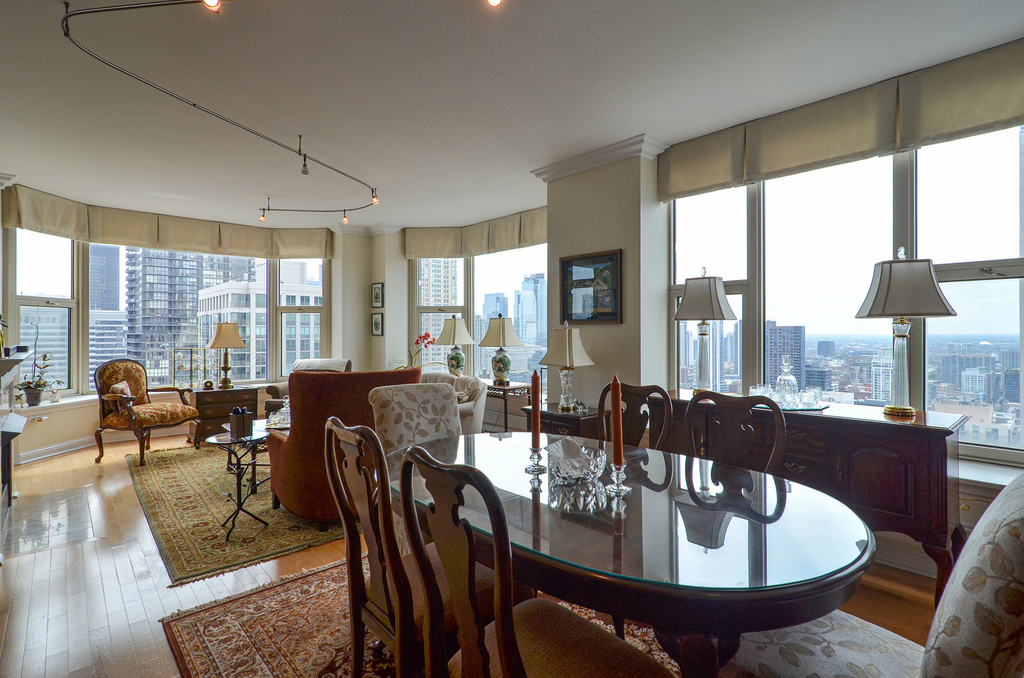 25 E Superior Street - Photo 1