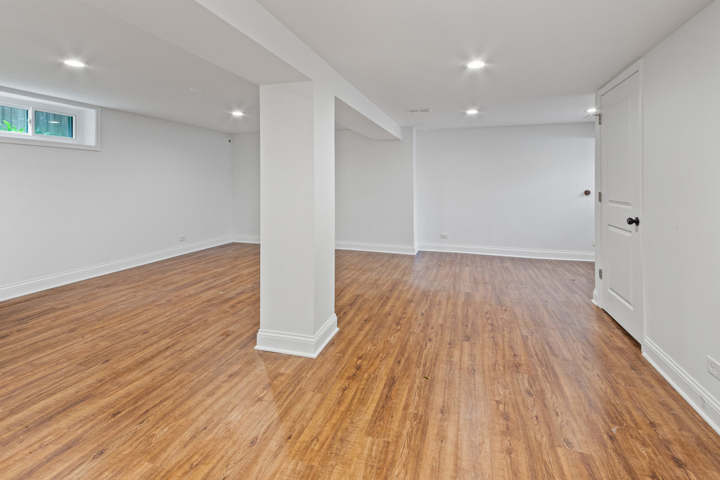 6114 N Lenox Avenue - Photo 11