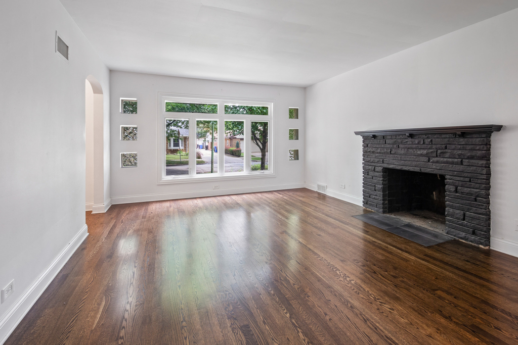 6114 N Lenox Avenue - Photo 3