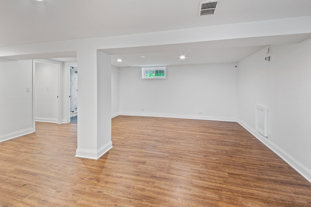 6114 N Lenox Avenue - Photo 12