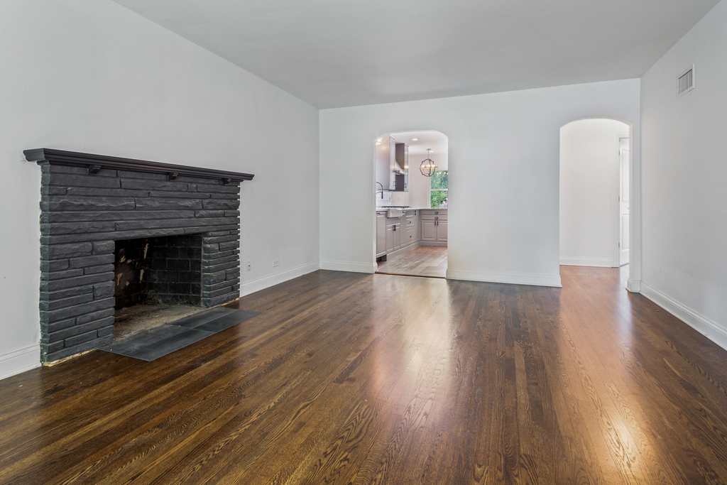 6114 N Lenox Avenue - Photo 5