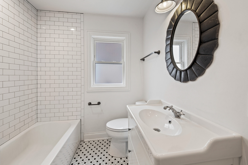 6114 N Lenox Avenue - Photo 8