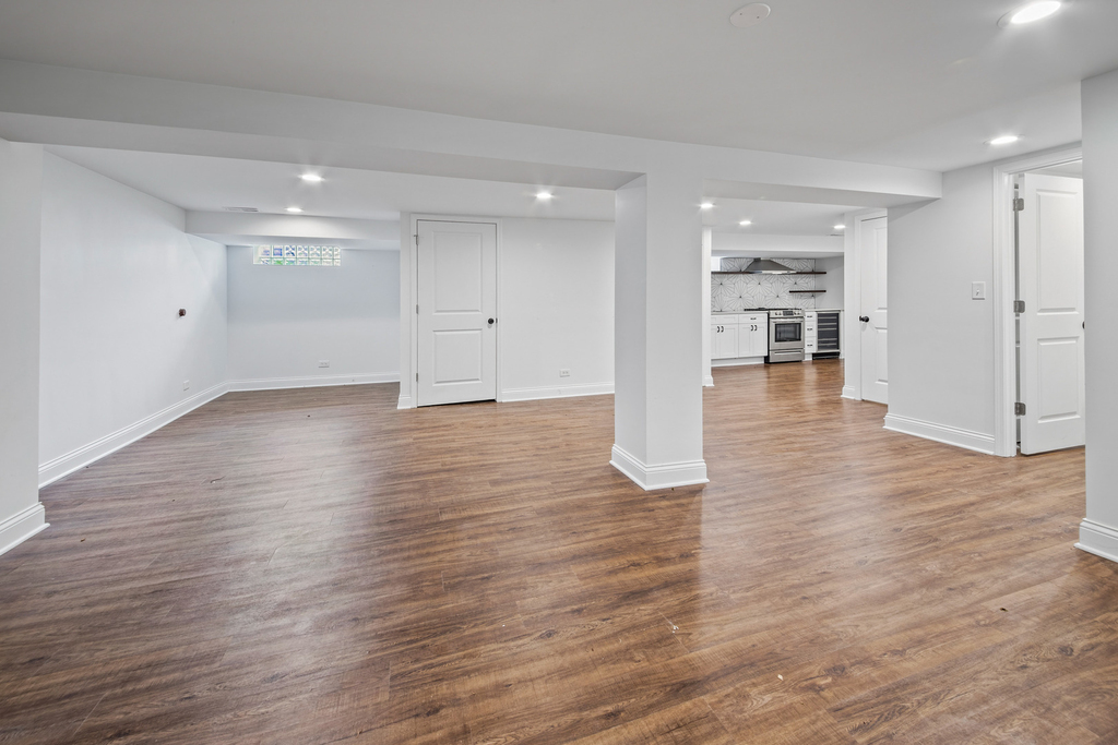 6114 N Lenox Avenue - Photo 13