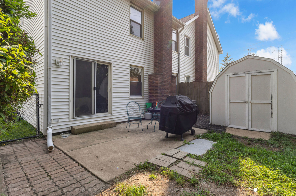 922 Autumn Lane - Photo 4