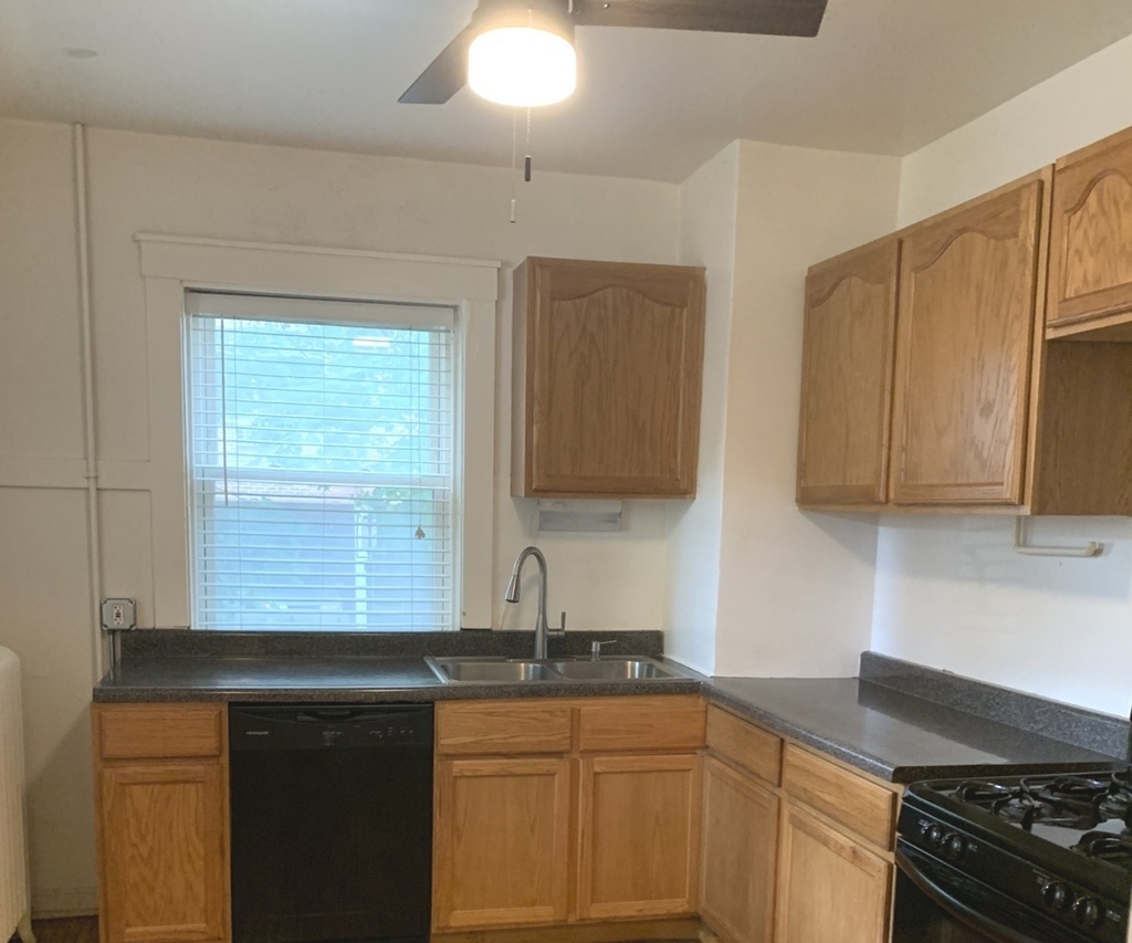 1505 Maple Avenue - Photo 5