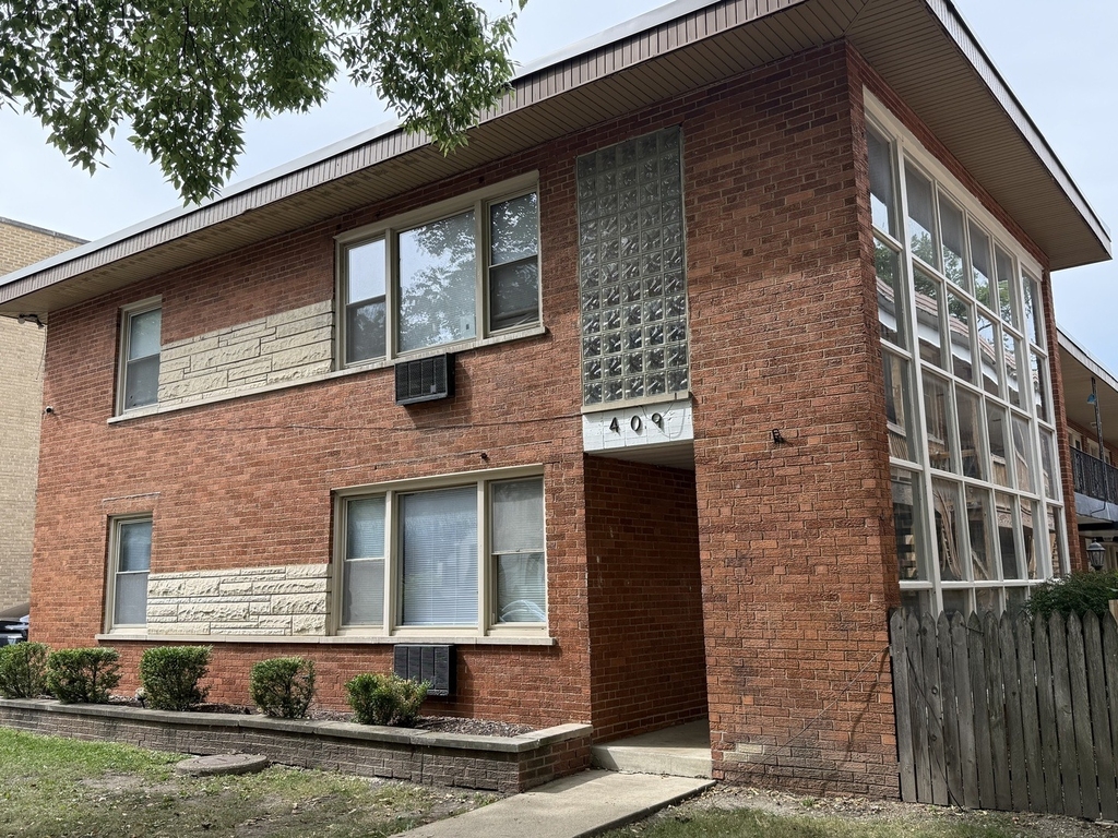 409 S Maple Avenue - Photo 0