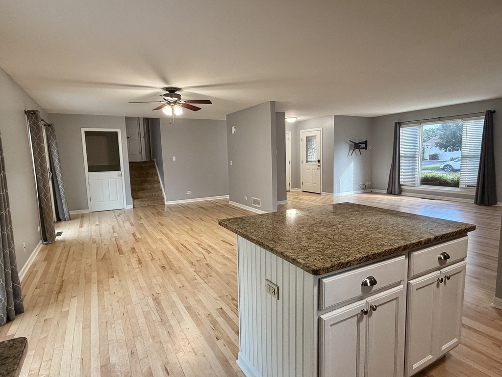 700 Woodbine Lane - Photo 4