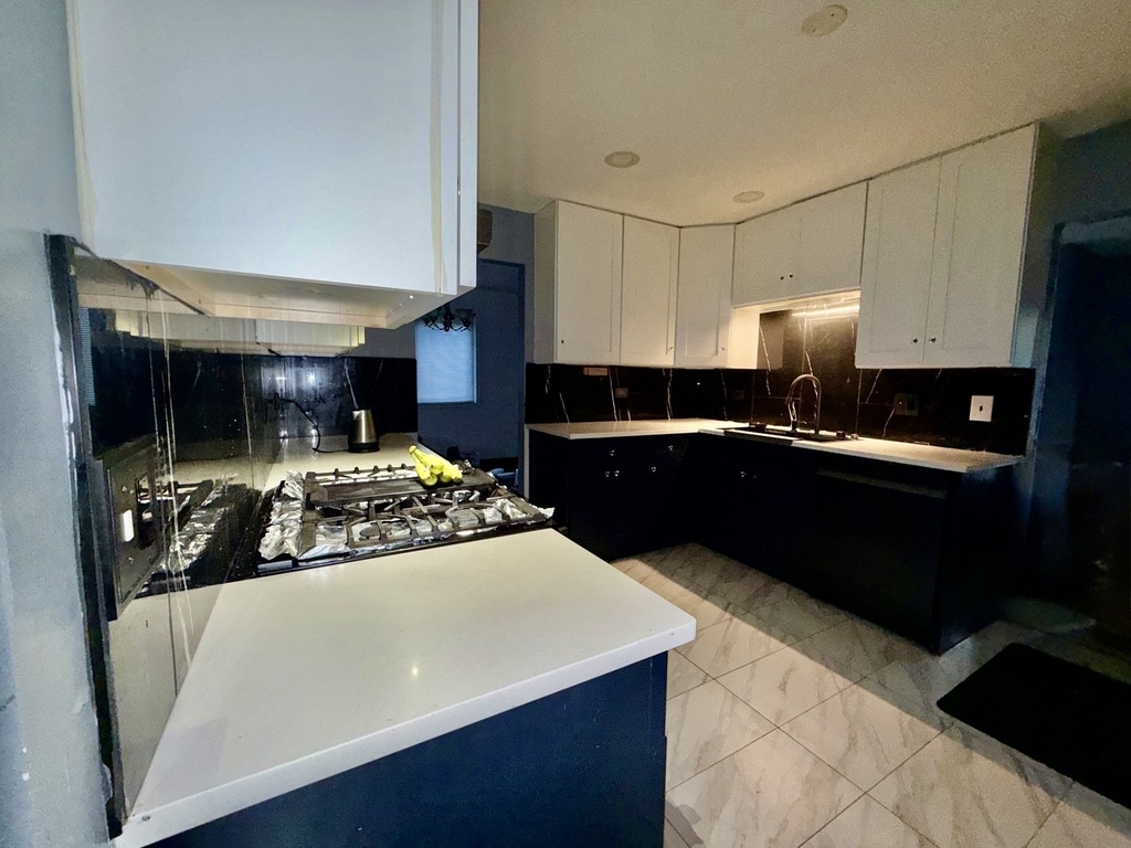 102 Adair Court - Photo 5